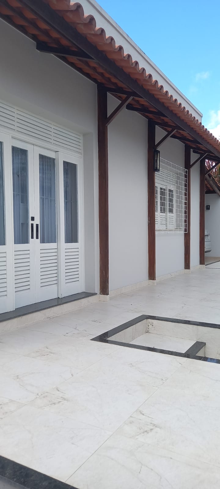 CASA DE ESQUINA / KALILÂNDIA