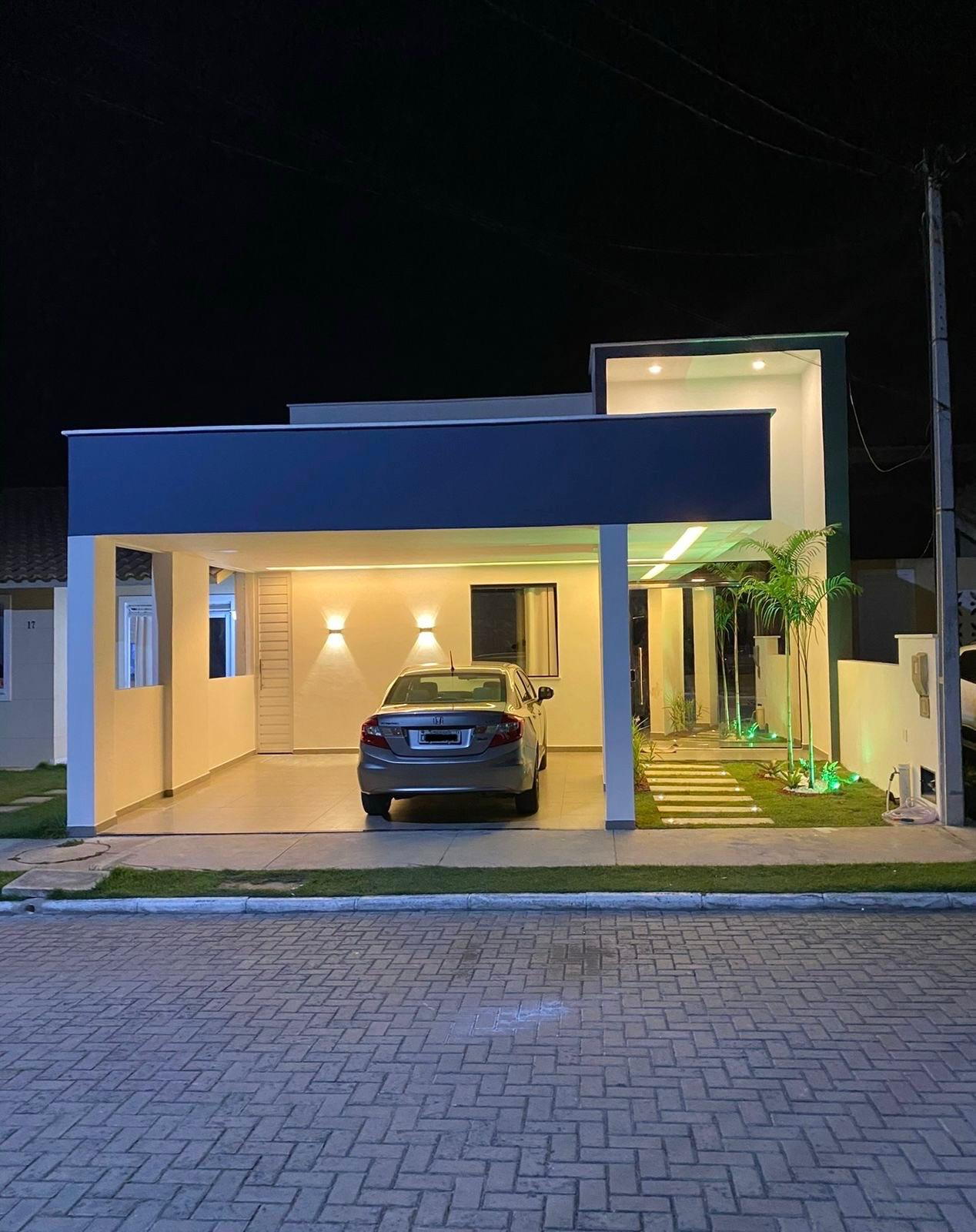 CASA MEIDIO PADRÃO / CONDOMINIO ELEGANCE