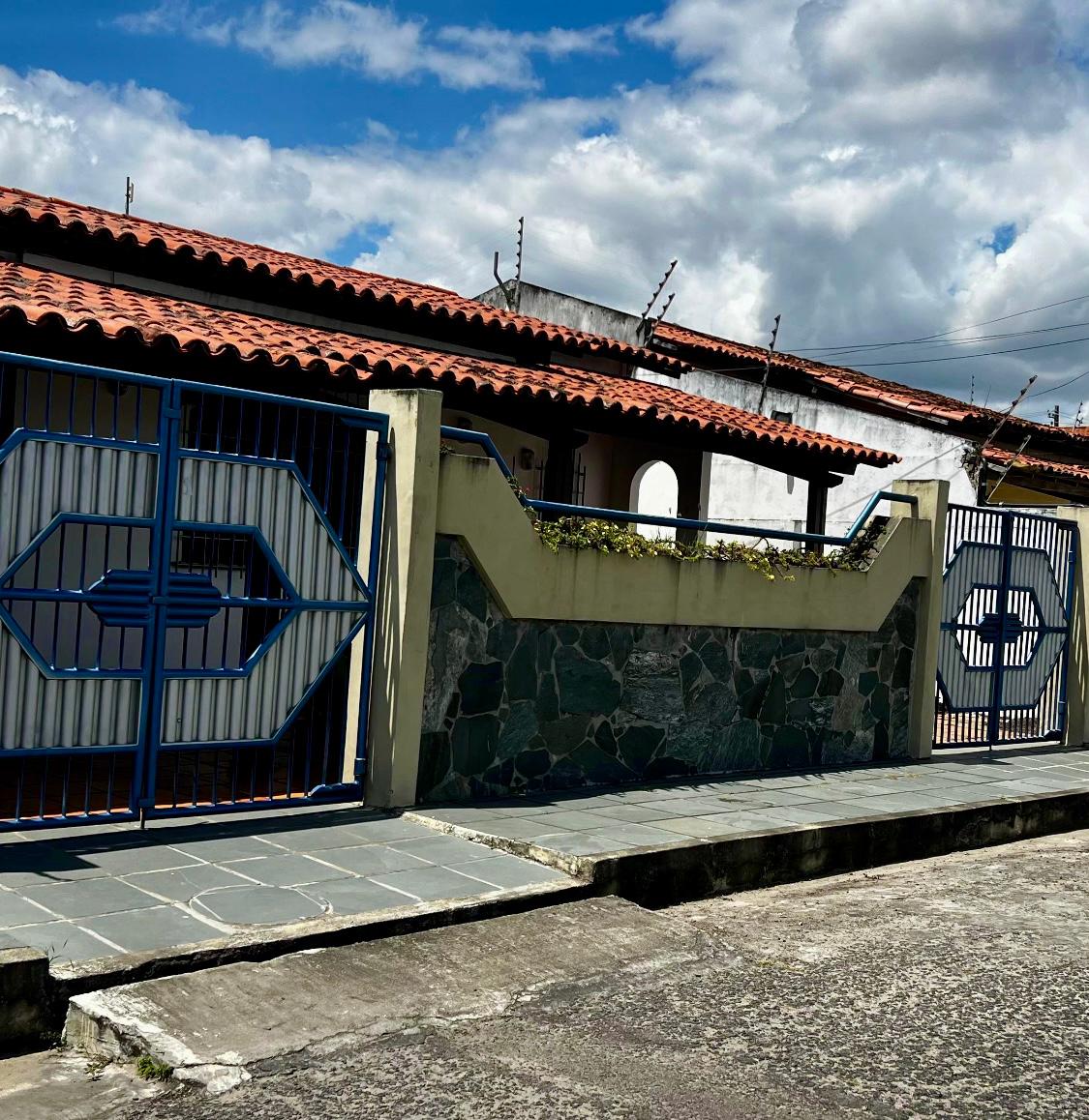 CASA PADRÃO / CONJUNTO MILTON GOMES